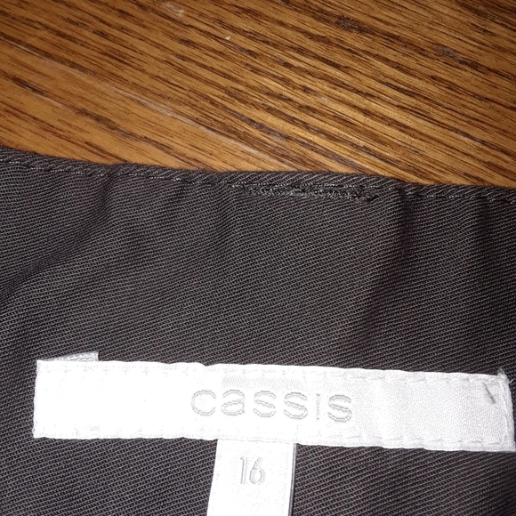 Size 16 plus brown straight skirt - Picture 4 of 12